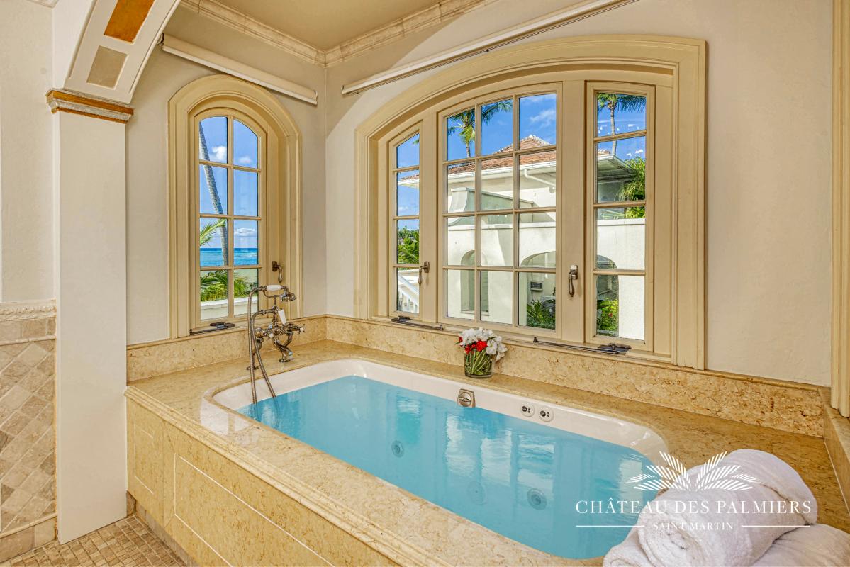 14.Location villa Chateau des Palmiers accés mer Terres Basses Saint Martin